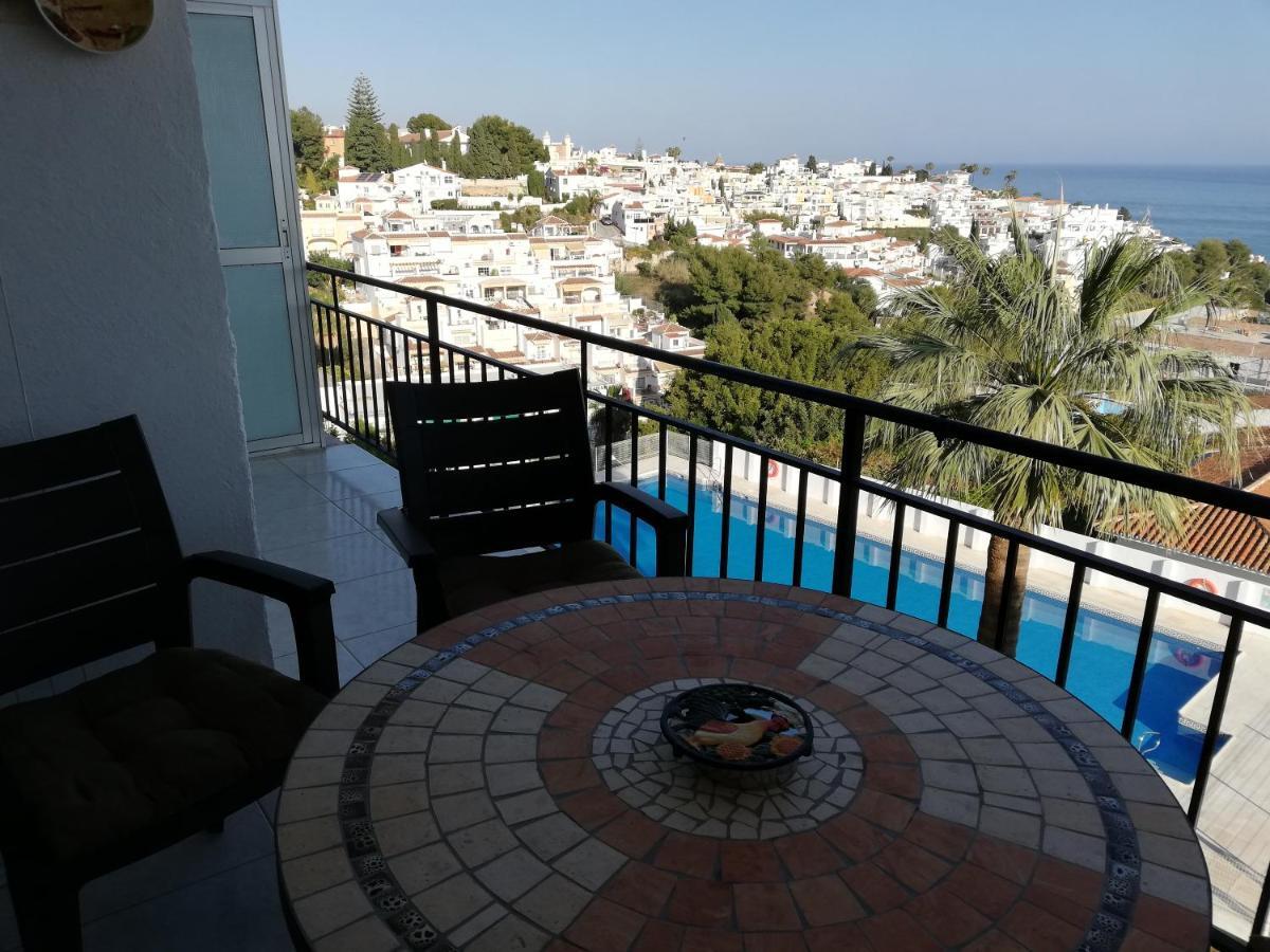 Appartamento Apartamento La Florida Nerja Esterno foto
